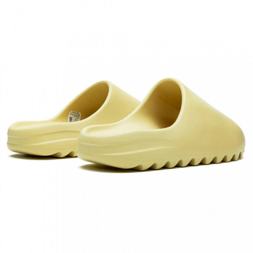 Adidas Yeezy Slide "Desert Sand"